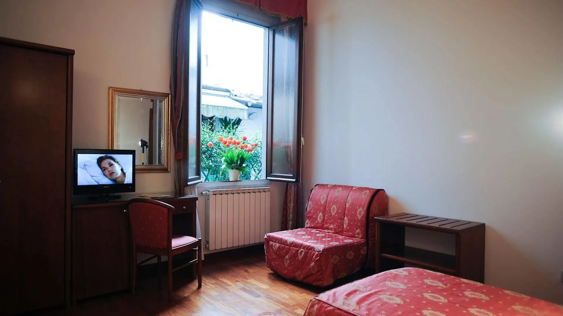 Hotel Accademia Florence 3*,